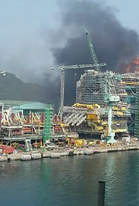 This provided photo shows black smoke billowing from the Samsung Heavy Industries Co.'s shipyard in the southeastern port city of Geoje on May 17, 2017. (Yonhap)
