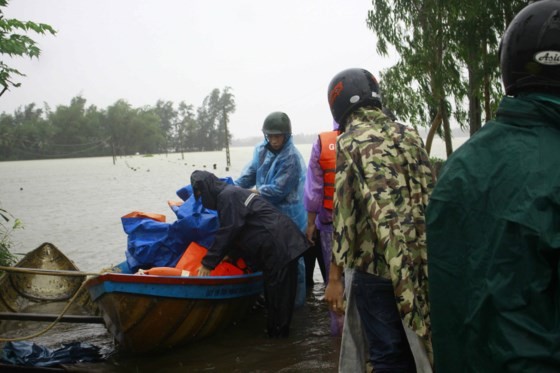 Emergency food aid supplied flood hit households