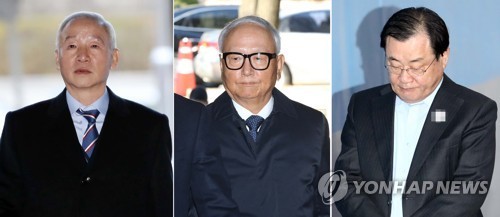 This composite photo filed on Nov. 16, 2017, shows three former spy chiefs embroiled in bribery allegations -- from L to R, Nam Jae-joon, Lee Byong-ho, and Lee Byung-kee. (Yonhap)