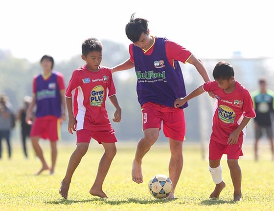 Children aged 6-15 will be trained at the CV9 football academy -Photo: SGGP