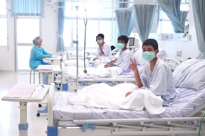 ‘Wild Boar’ team members at Chiang Rai hospital (Photo: AFP/VNA)