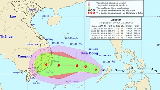Tropical low-pressure developing into typhoon hits South Vietnam