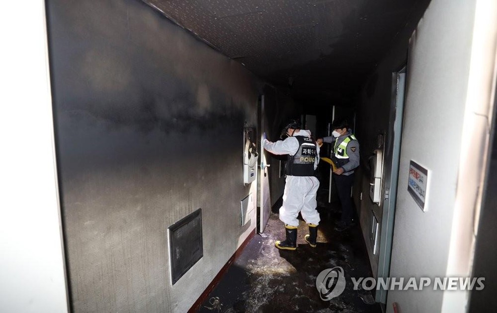 2 dead in motel fire in Yeosu