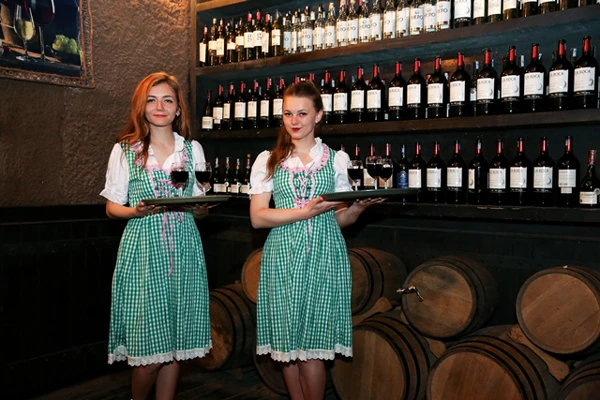 Có gì hấp dẫn tại Lễ hội rượu vang đậm chất châu Âu ở Sun World Ba Na Hills?