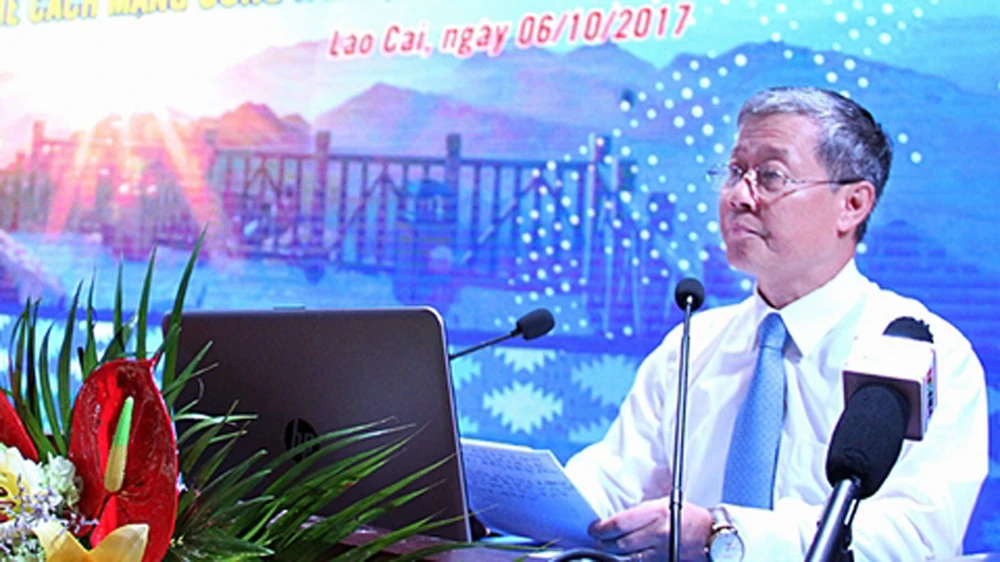 Thứ trưởng Bộ Thông tin và Truyền thông Nguyễn Thành Hưng phát biểu khai mạc Hội thảo. Ảnh: mic.gov.vn