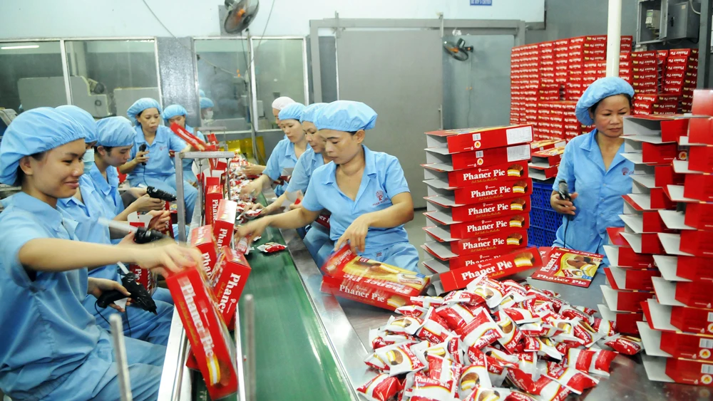 Sản xuất bánh tại Công ty cổ phần Phạm Nguyên