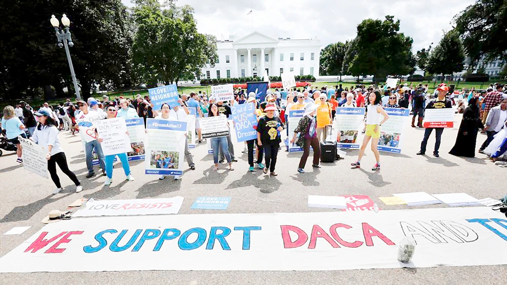 Người dân Mỹ biểu tình phản đối quyết định hủy chương trình DACA