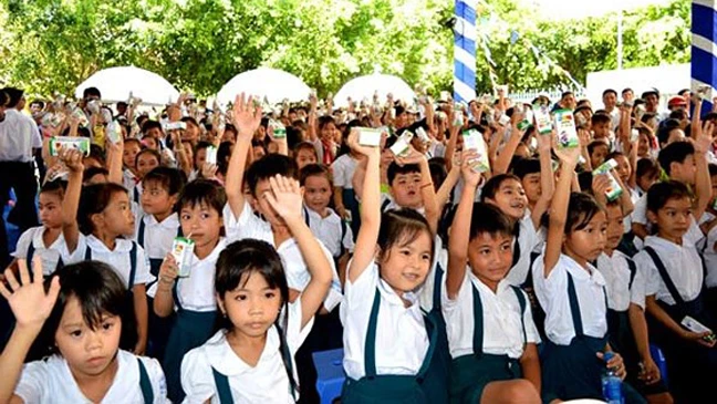 Trẻ em ngoài nhà trường của Việt Nam giảm mạnh