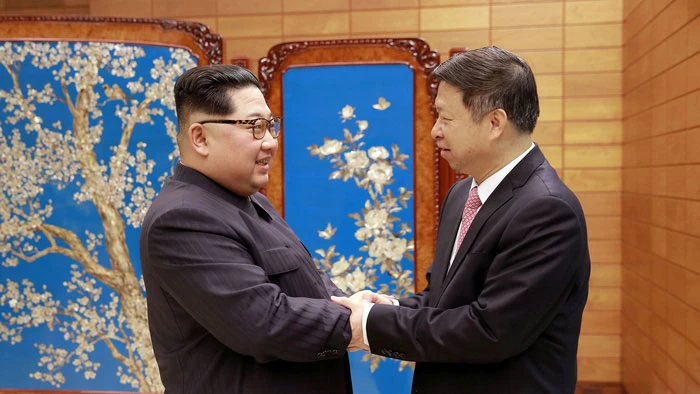 Nhà lãnh đạo Triều Tiên tiếp quan chức cấp cao Trung Quốc tại Bình Nhưỡng. Ảnh: REUTERS