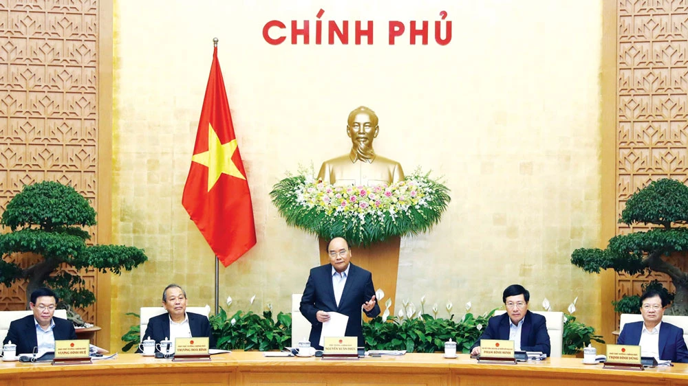 Thủ tướng Nguyễn Xuân Phúc phát biểu tại phiên họp. Ảnh: TTXVN