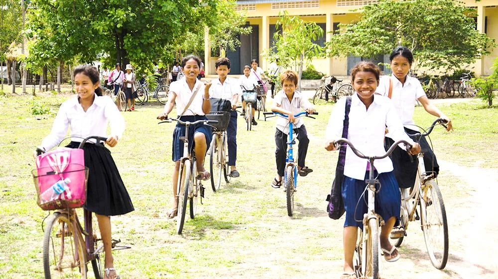 Campuchia giảm giờ học do nắng nóng
