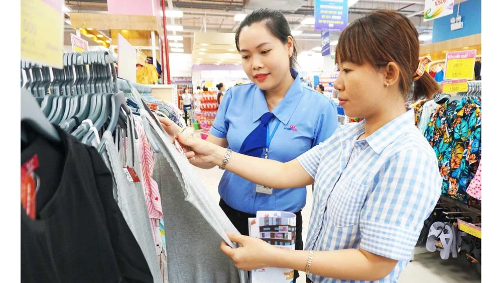 Hàng Việt đang được người tiêu dùng lựa chọn tại hệ thống siêu thị Co.opmart