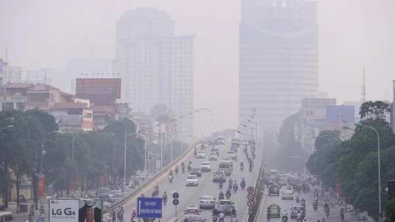 Lượng phương tiện cơ giới tham gia giao thông gia tăng được coi là nguyên nhân quan trọng gây ô nhiễm không khí