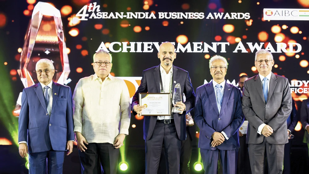 Khách sạn OYO nhận giải thưởng “Thành tựu xuất sắc ASEAN - Ấn Độ 2019”