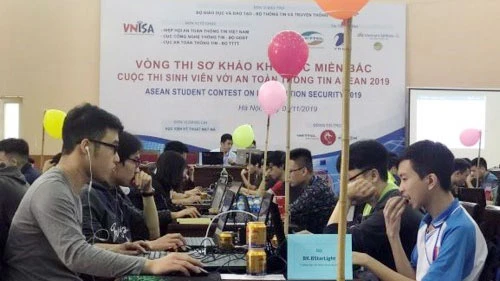 Sinh viên tham dự “Sinh viên với an toàn thông tin ASEAN 2019”. Ảnh: hcmcpv