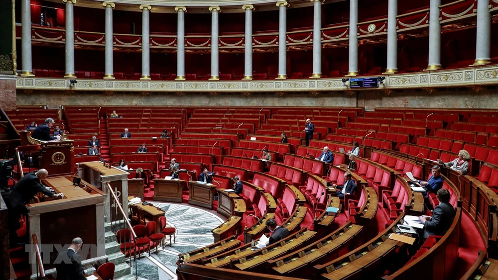 Toàn cảnh phiên họp Quốc hội Pháp tại Paris ngày 21-3-2020. Ảnh: AFP/TTXVN