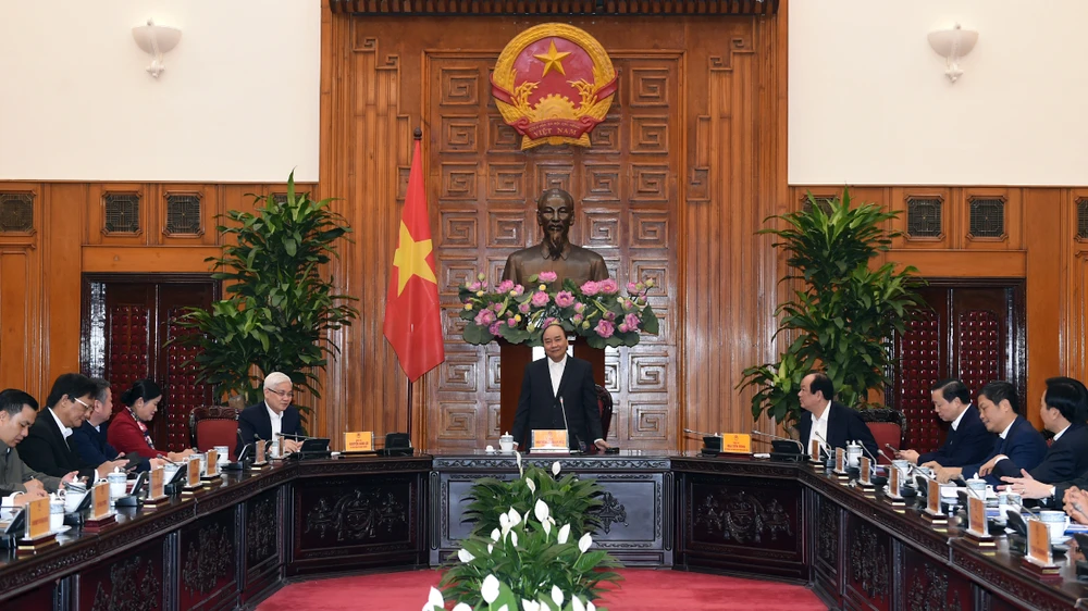 Thủ tướng Nguyễn Xuân Phúc làm việc với lãnh đạo chủ chốt tỉnh Bình Phước. Ảnh: VGP
