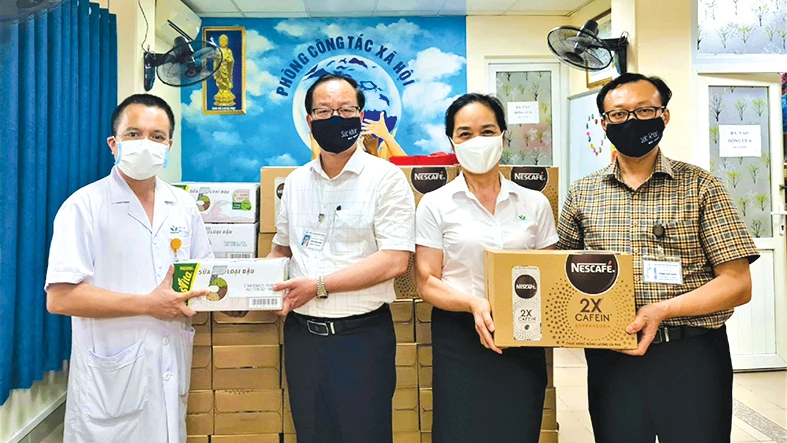 Nestlé Việt Nam hỗ trợ Y tế tuyến đầu chống dịch Covid-19