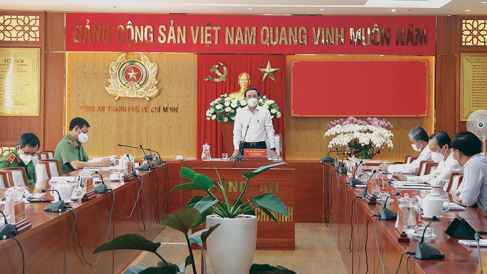 Bí thư Thành ủy TPHCM Nguyễn Văn Nên phát biểu tại buổi làm việc với Ban Giám đốc Công an TPHCM