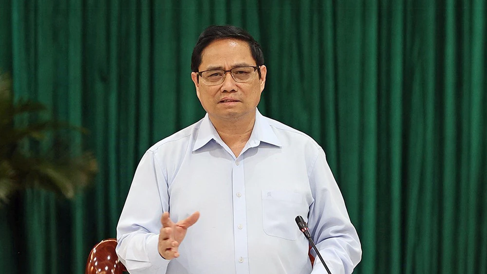 Thủ tướng Phạm Minh Chính phát biểu kết luận buổi làm việc. Ảnh: TTXVN