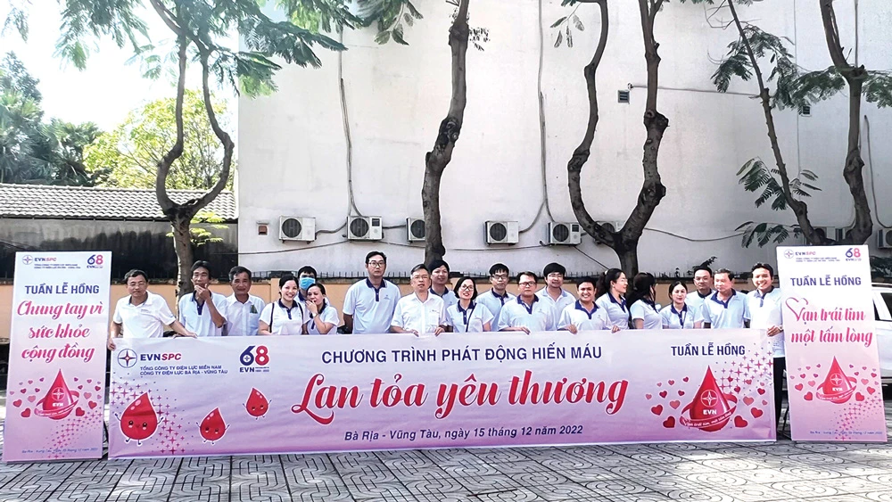 Phát động CBCNV tham gia hiến máu tình nguyện trong sự kiện Tuần lễ hồng năm 2022