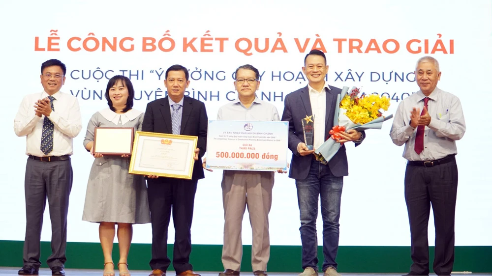 Cuộc thi không có giải nhất, có 2 đơn vị đạt giải nhì và 1 đơn vị đạt giải ba. Ảnh: QUỐC HÙNG