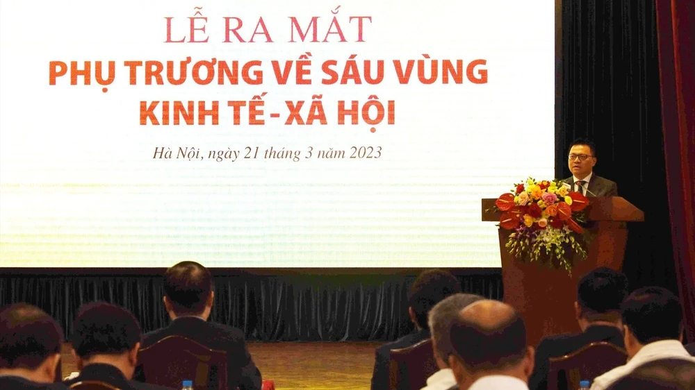 Tổng biên tập báo Nhân Dân Lê Quốc Minh, Phó trưởng Ban Tuyên giáo Trung ương, Chủ tịch Hội Nhà báo Việt Nam phát biểu tại lễ ra mắt