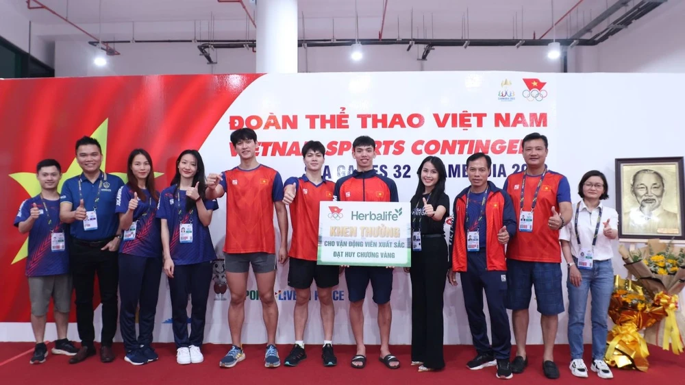 Herbalife thưởng nóng cho các vận động viên của Đoàn Thể thao Việt Nam đạt huy chương vàng