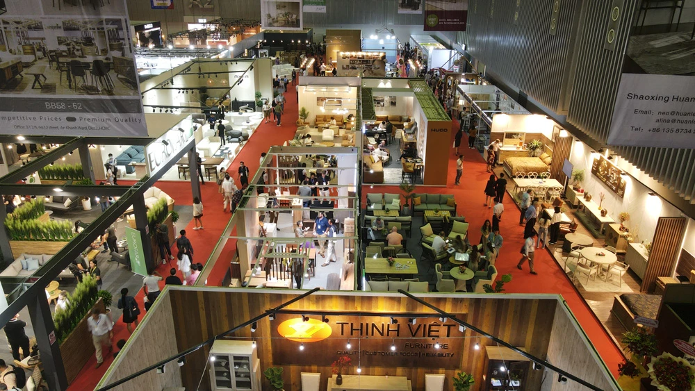 Hội chợ Quốc tế đồ gỗ & mỹ nghệ Việt Nam - ASEAN lần 1 