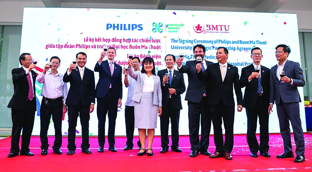 Philips và Đại học Buôn Ma Thuột hợp tác xây dựng bệnh viện thông minh