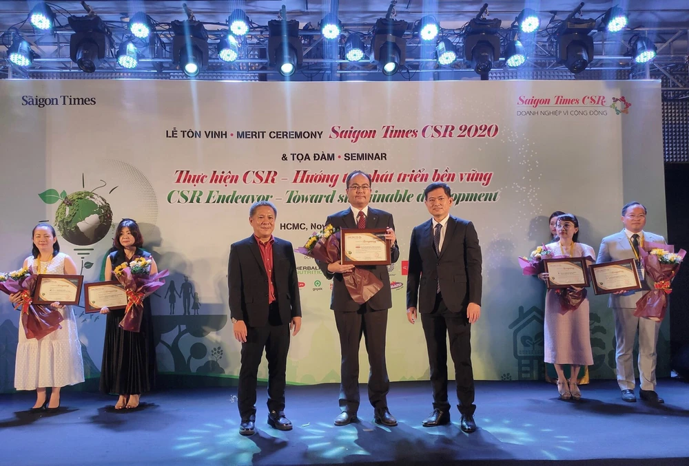 Dai-ichi Life Việt Nam được vinh danh “Doanh nghiệp vì Cộng đồng - Saigon Times CSR 2020” lần thứ hai