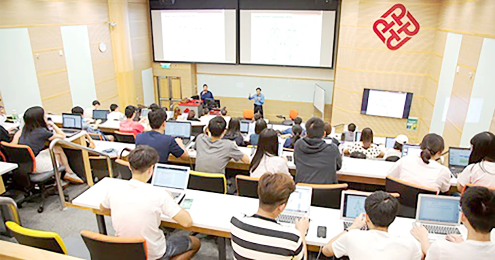 Lớp học ứng dụng công nghệ tại Trường Đại học Bách khoa Hồng Công