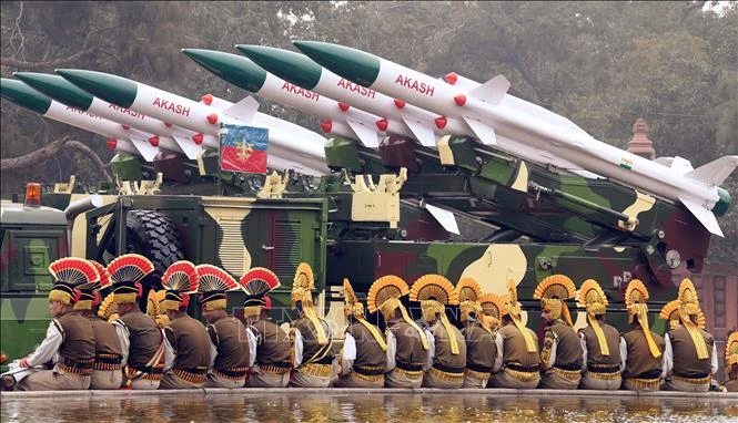 Một loại tên lửa của Ấn Độ được giới thiệu tại lễ diễu binh nhân Ngày Cộng hòa ở New Delhi ngày 20-1-2020. Ảnh: ANI/TTXVN