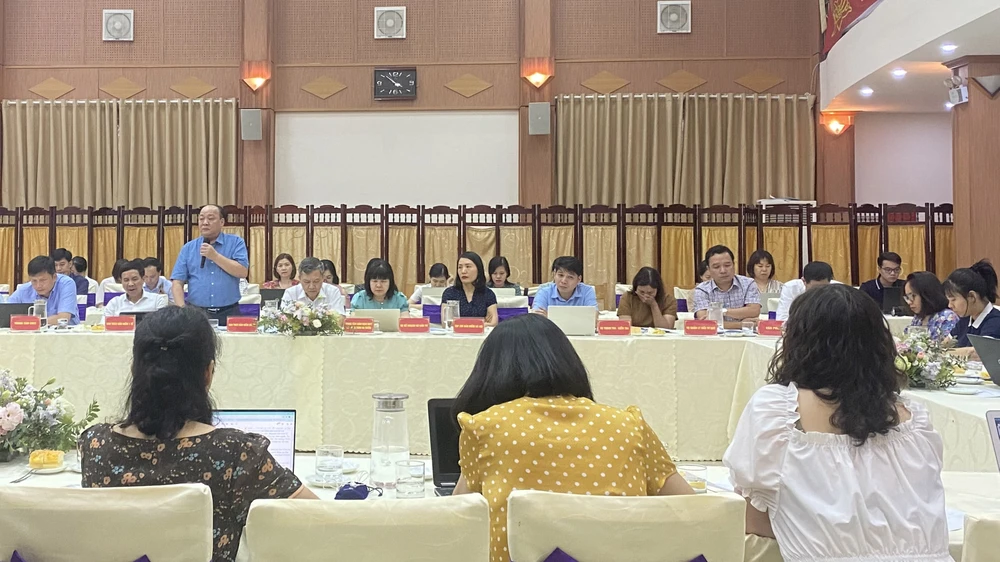 Quang cảnh cuộc họp báo thường kỳ của BHXH Việt Nam chiều 5-6, tại Hà Nội
