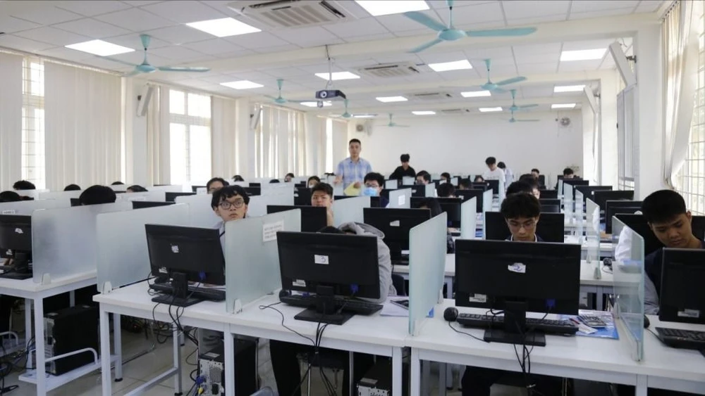 Thí sinh dự thi đánh giá năng lực của Đại học Quốc gia Hà Nội