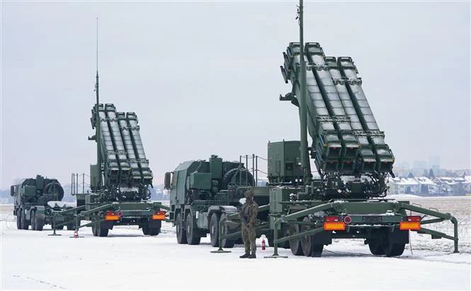 Phương Tây đang gây áp lực để các nước thành viên cung cấp hệ thống phòng không Patriot cho Ukraine. Ảnh: AFP/TTXVN