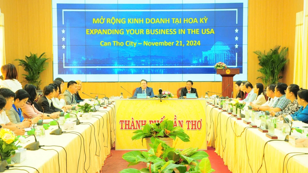 Quang cảnh tại hội thảo