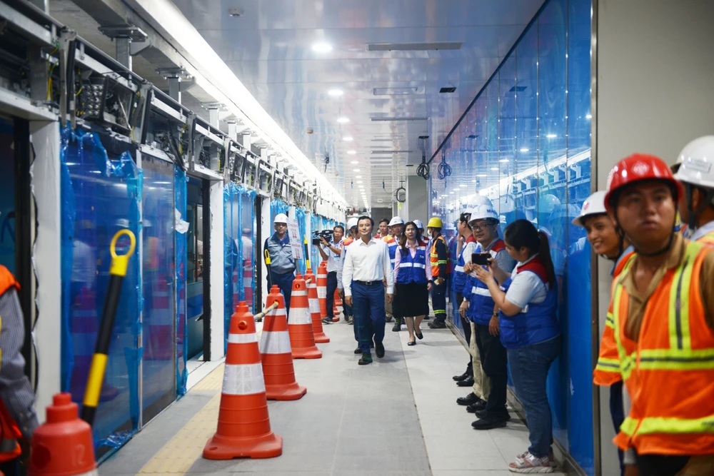 17 tuyến xe buýt trợ giá cho người dân đi Metro số 1