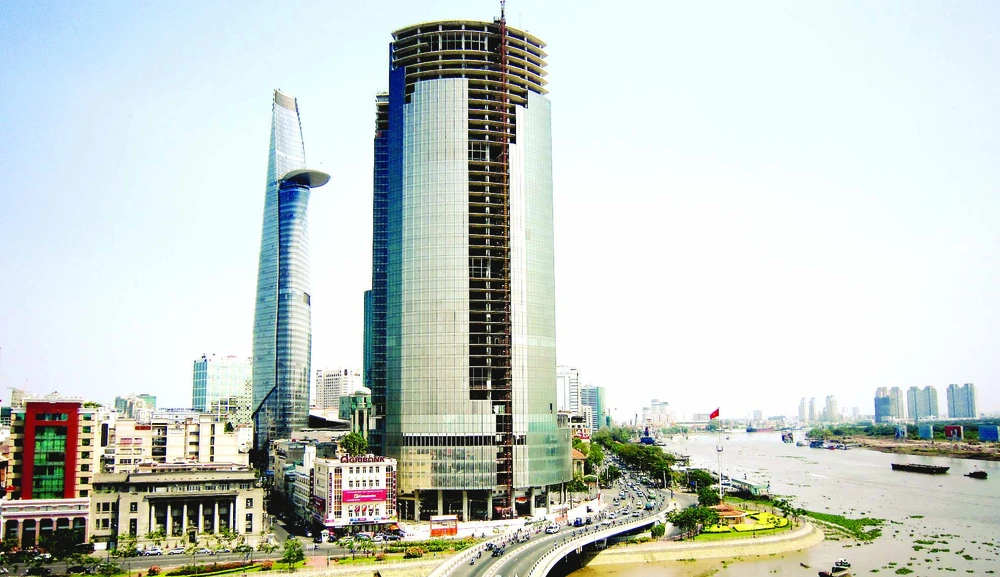  Dự án Saigon One Tower (quận 1, TPHCM) là tài sản đảm bảo đầu tiên được VAMC thu giữ nhằm xử lý nợ xấu theo cơ chế thị trường. Ảnh: Huy Anh