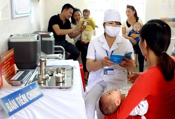 Tiêm chủng cho trẻ giúp phòng tránh nguy cơ bị bại liệt