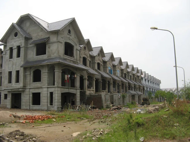 Vùng ven Hà Nội: Nhà hoang, phố hoang