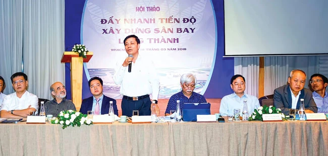 Thứ trưởng Bộ Giao thông-Vận tải Nguyễn Ngọc Đông phát biểu tại Hội thảo. Ảnh: ĐỨC TRUNG