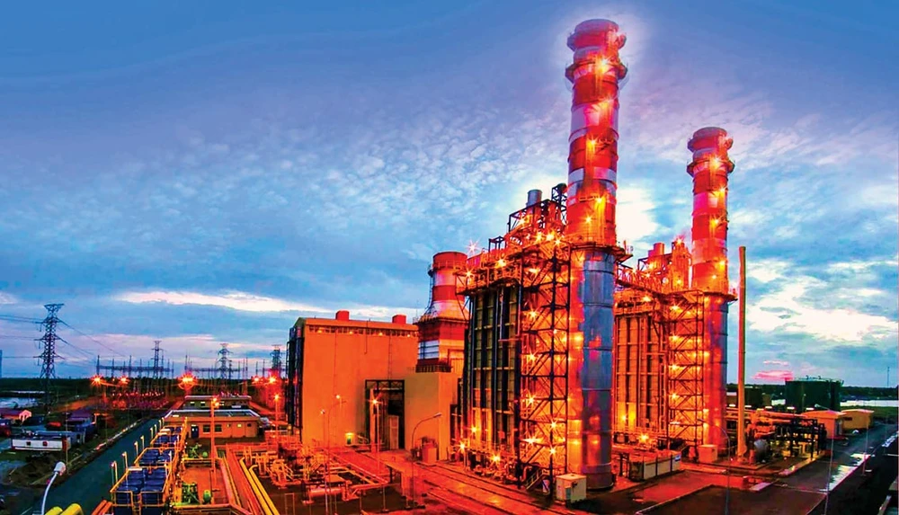 Nhà máy điện Nhơn Trạch 3 và 4 là một điển hình cho việc tranh cãi giữa nhà thầu và chủ đầu tư.