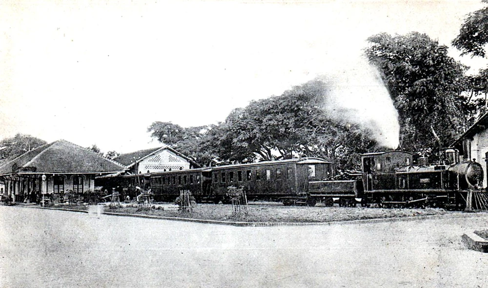 Hình ảnh xưa về tuyến đường sắt Sài Gòn-Mỹ Tho được xây dựng vào năm 1881, đưa vào sử dụng năm 1885.