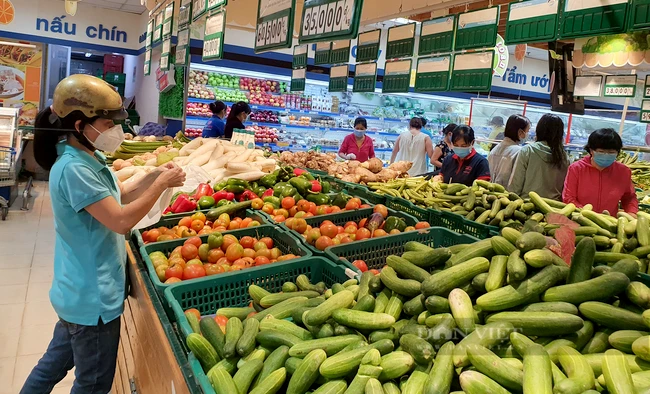 Bà Phạm Khánh Phong Lan: Không phải cứ thực phẩm siêu thị là đảm bảo an toàn 100%