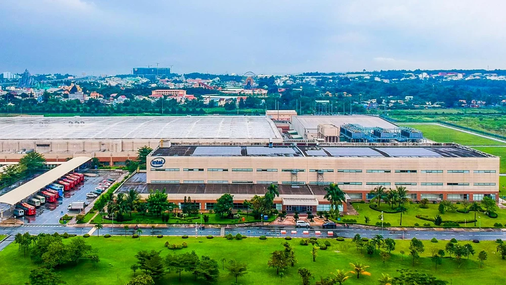 Nhà máy Intel tại Việt Nam.