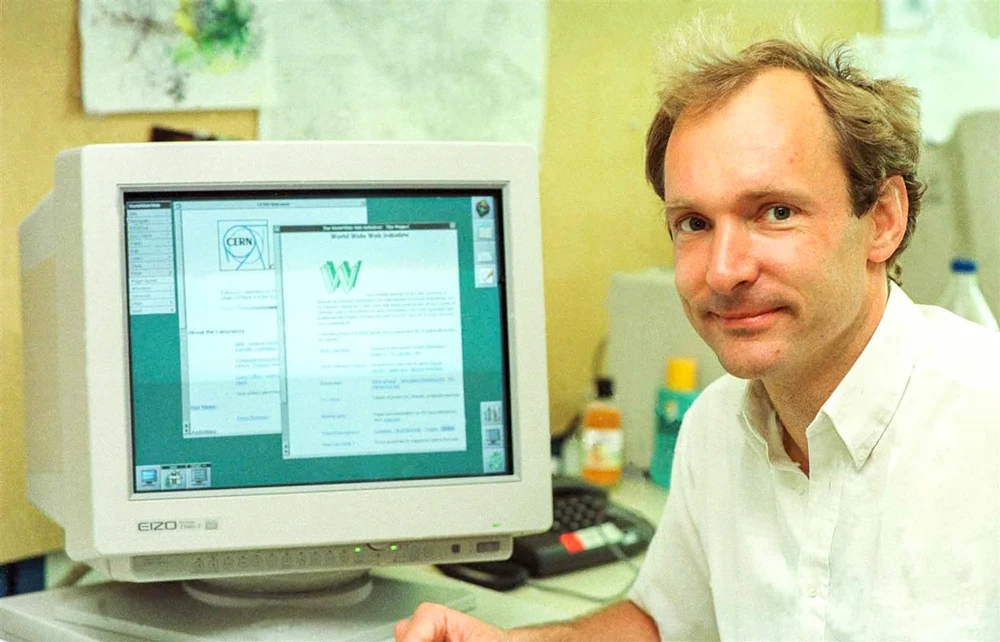 Tim Berners-Lee, 'cha đẻ' của cụm từ 'www' giàu cỡ nào? 
