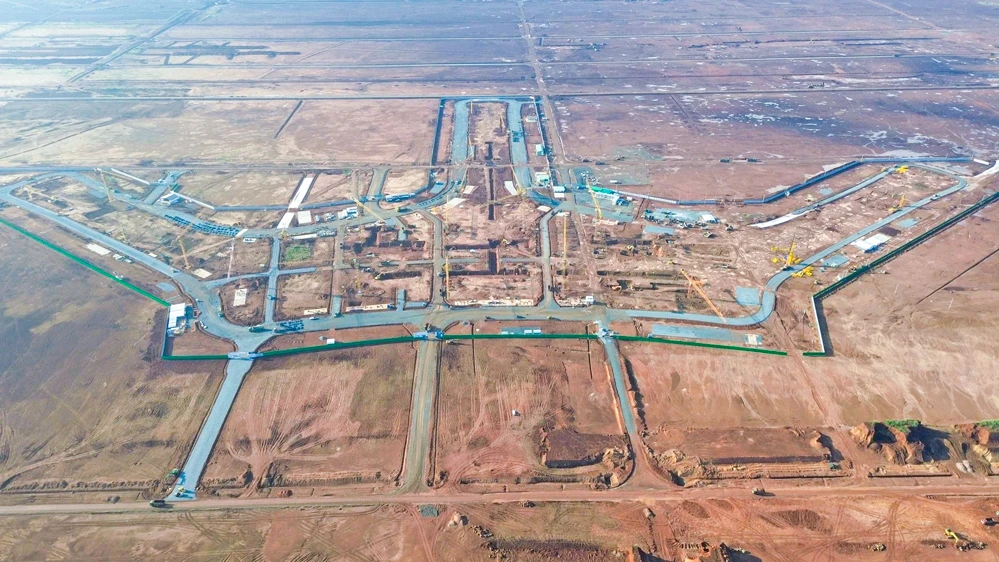 Đầu tư công sẽ là một trong những trụ đỡ nền kinh tế năm 2024. (Trong ảnh: Thi công sân bay Long thành, Đồng Nai).