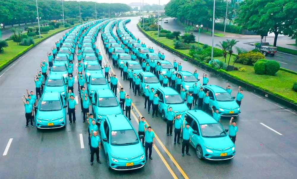 Chỉ sau 5 tháng ra mắt, taxi Xanh SM đã đón khách hàng thứ 6 triệu. 
