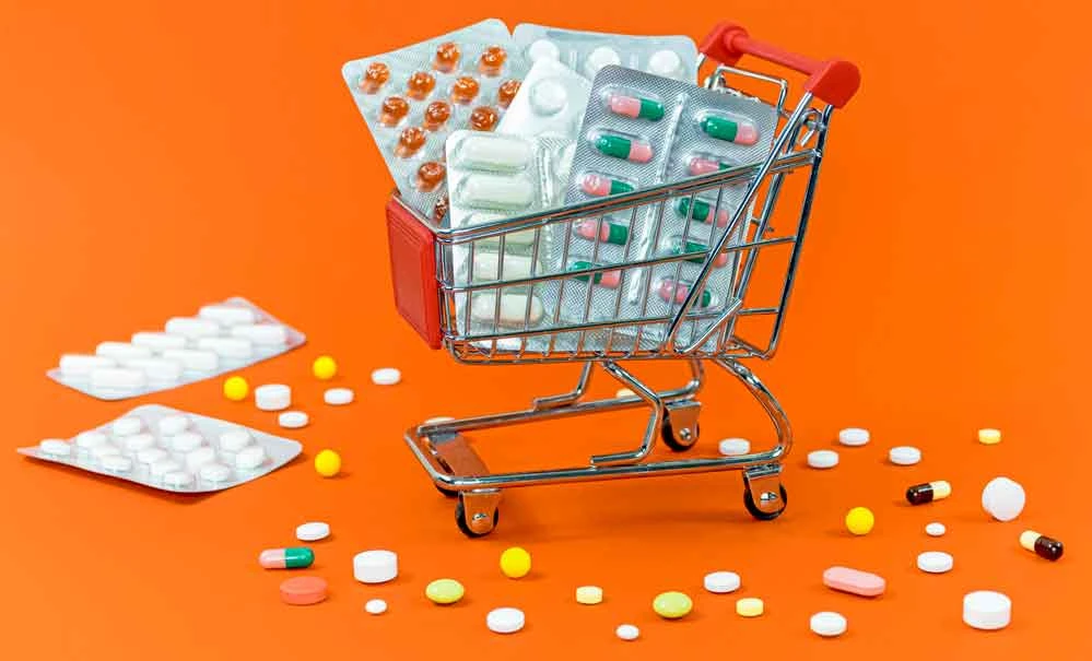 Luật hóa bán thuốc online, cả nước trở thành dược sĩ? 
